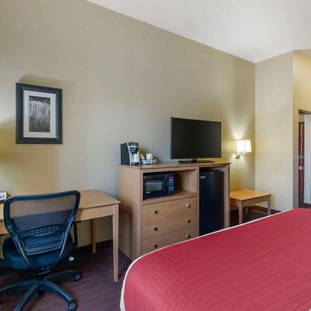 Best Western Golden Prairie Inn And Suites Sidney Eksteriør billede