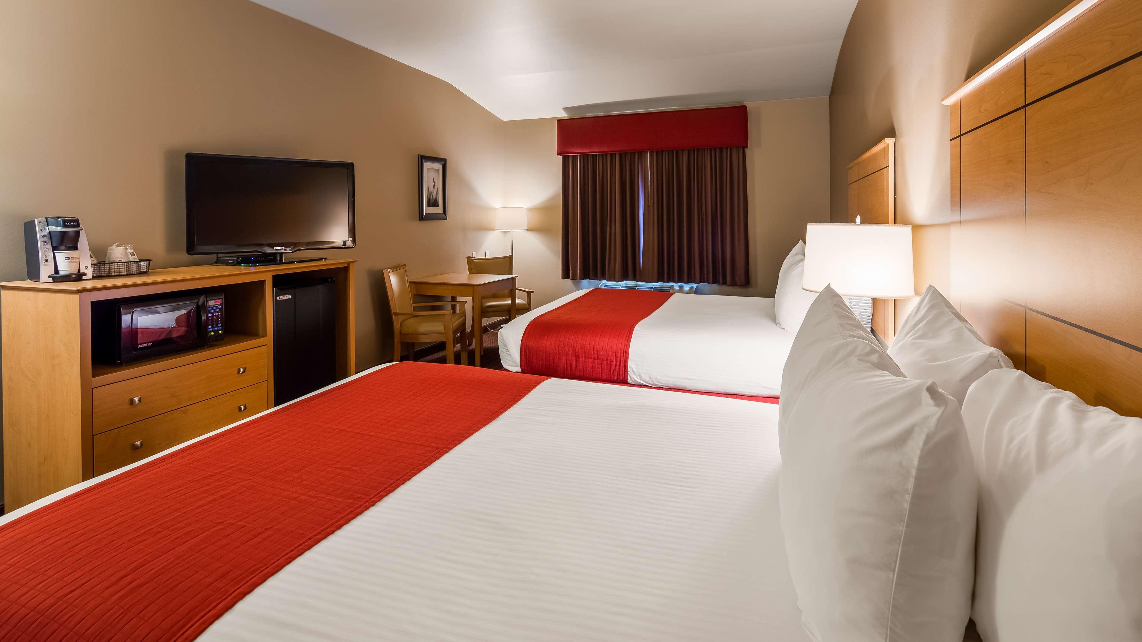 Best Western Golden Prairie Inn And Suites Sidney Eksteriør billede