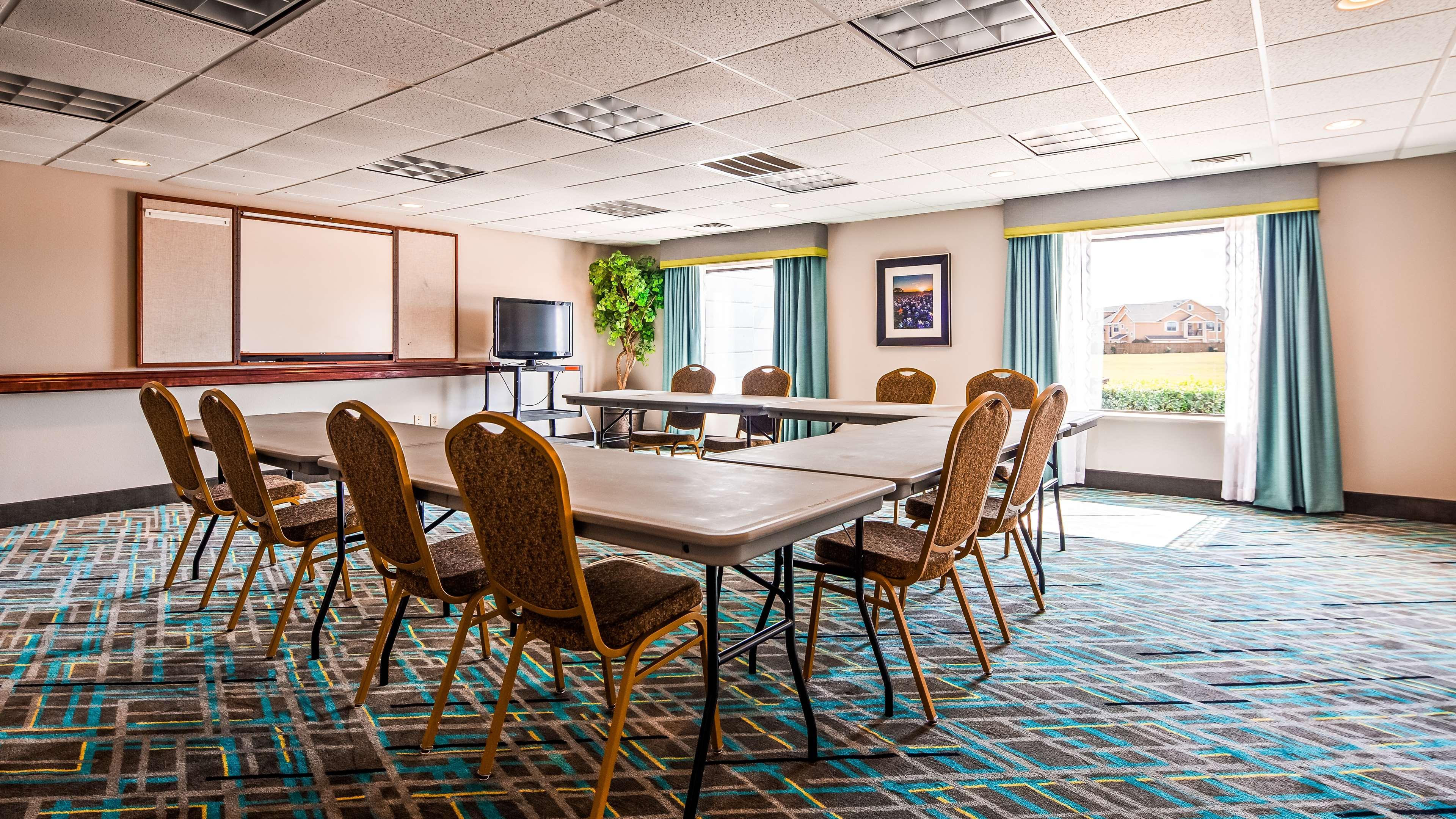 Best Western Golden Prairie Inn And Suites Sidney Eksteriør billede