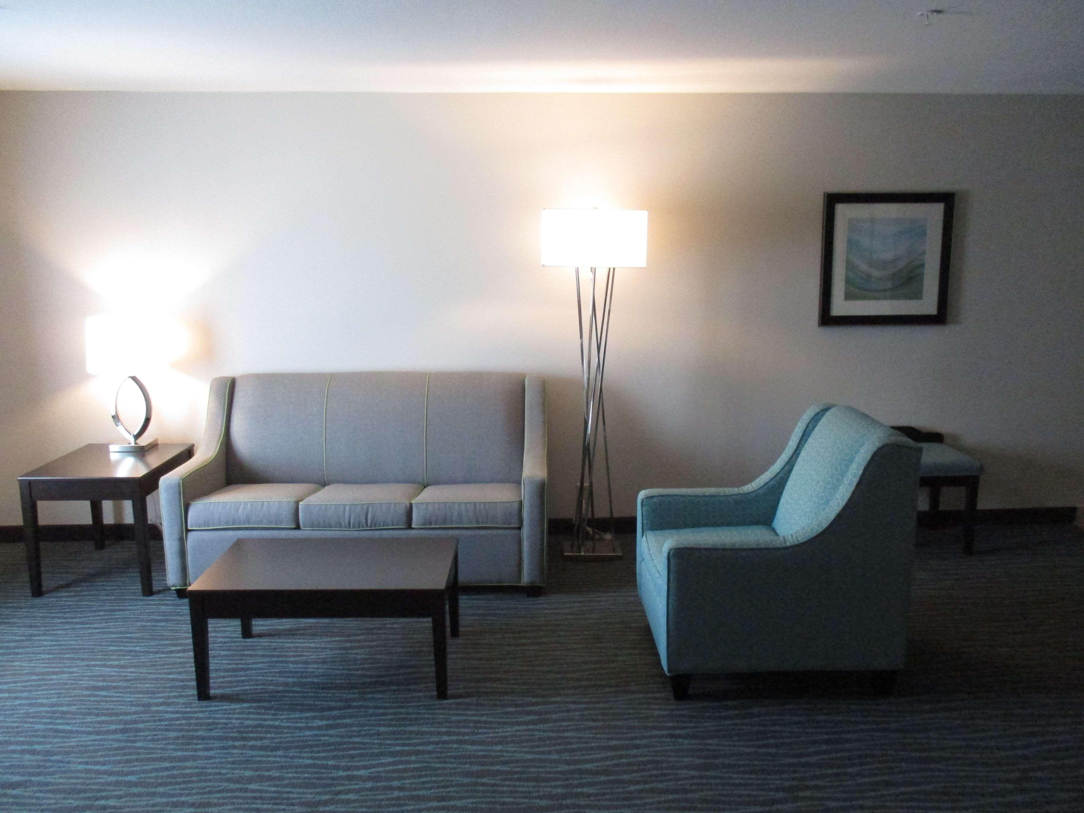 Best Western Golden Prairie Inn And Suites Sidney Eksteriør billede