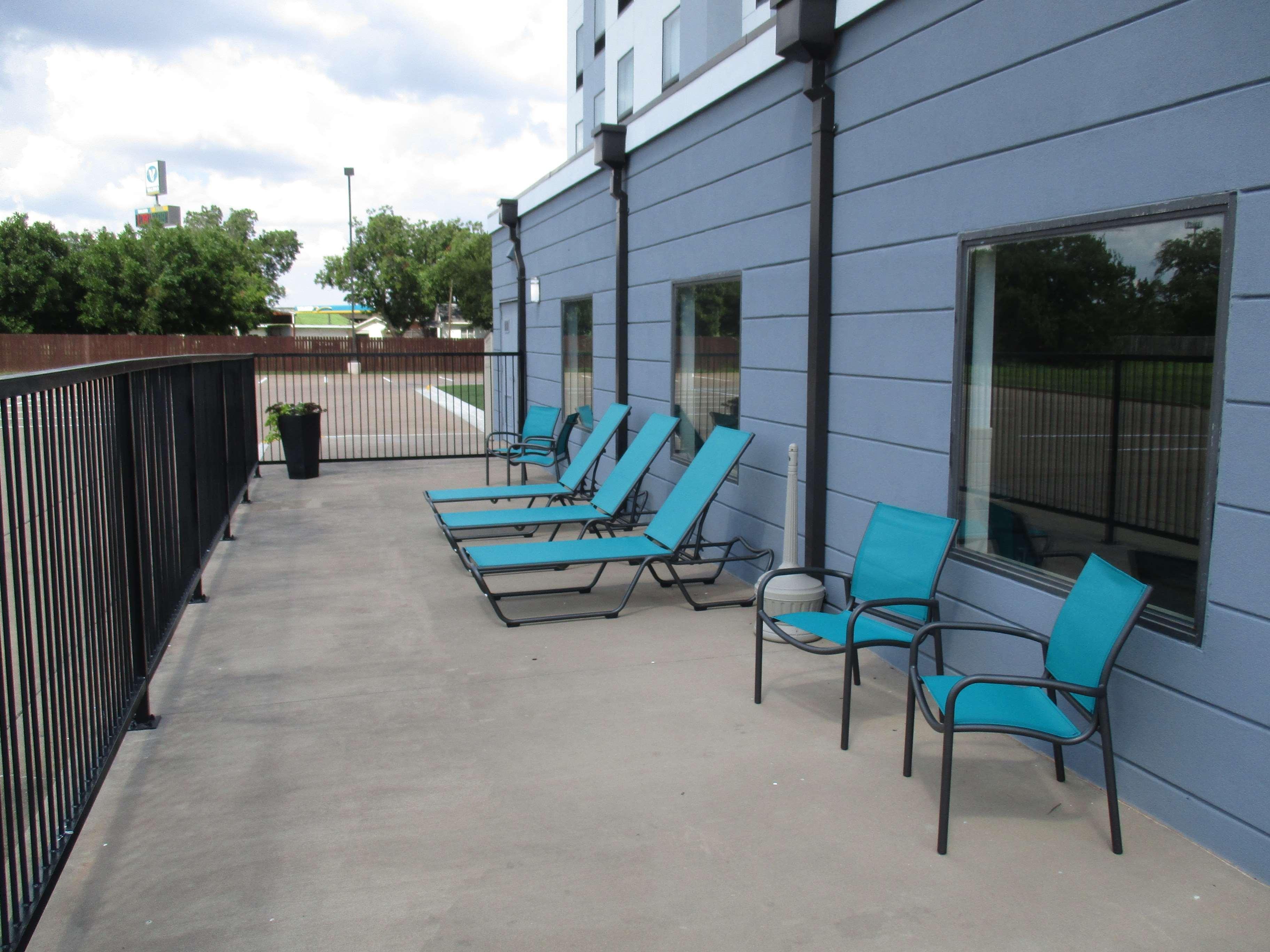 Best Western Golden Prairie Inn And Suites Sidney Eksteriør billede