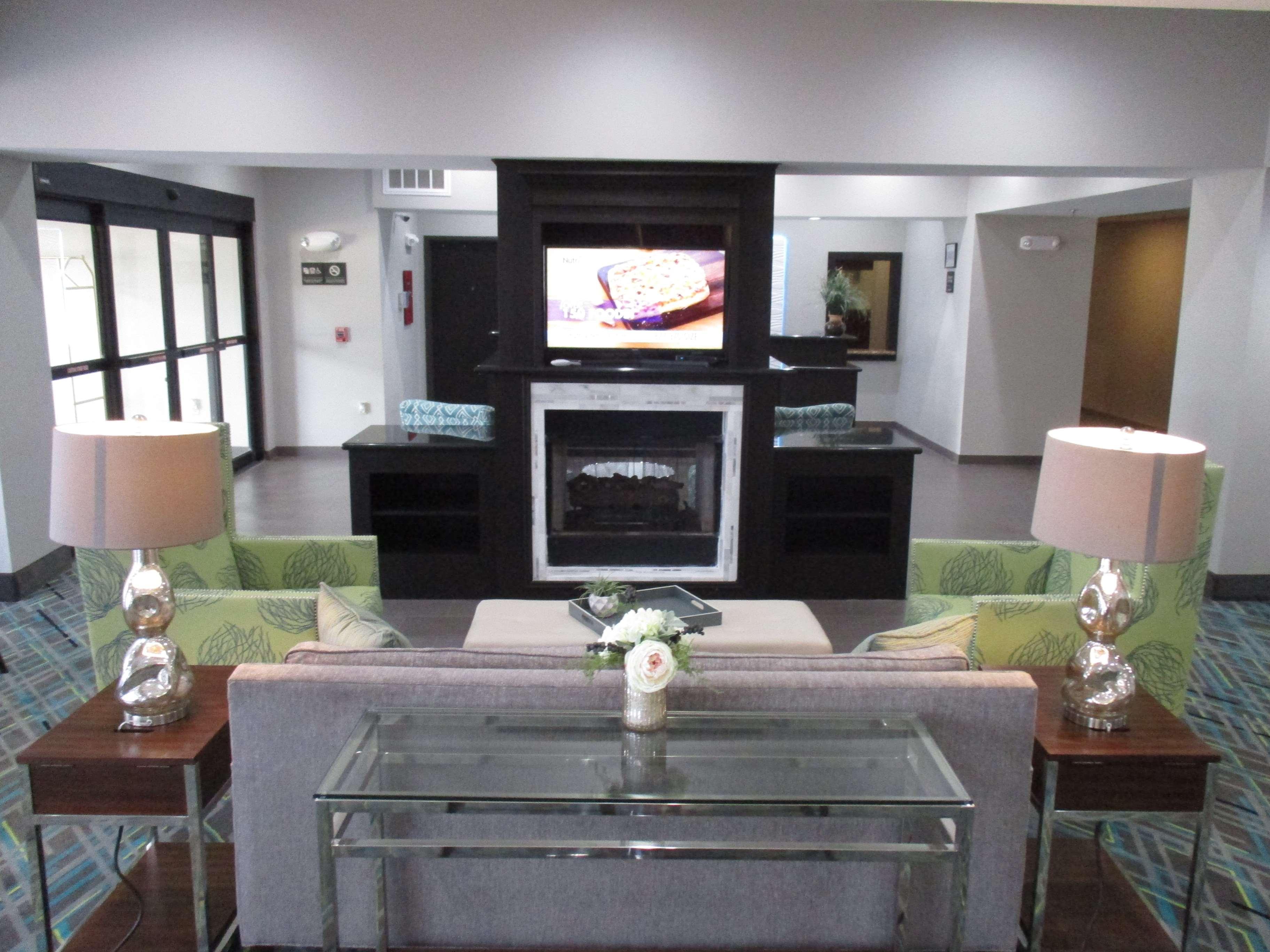 Best Western Golden Prairie Inn And Suites Sidney Eksteriør billede