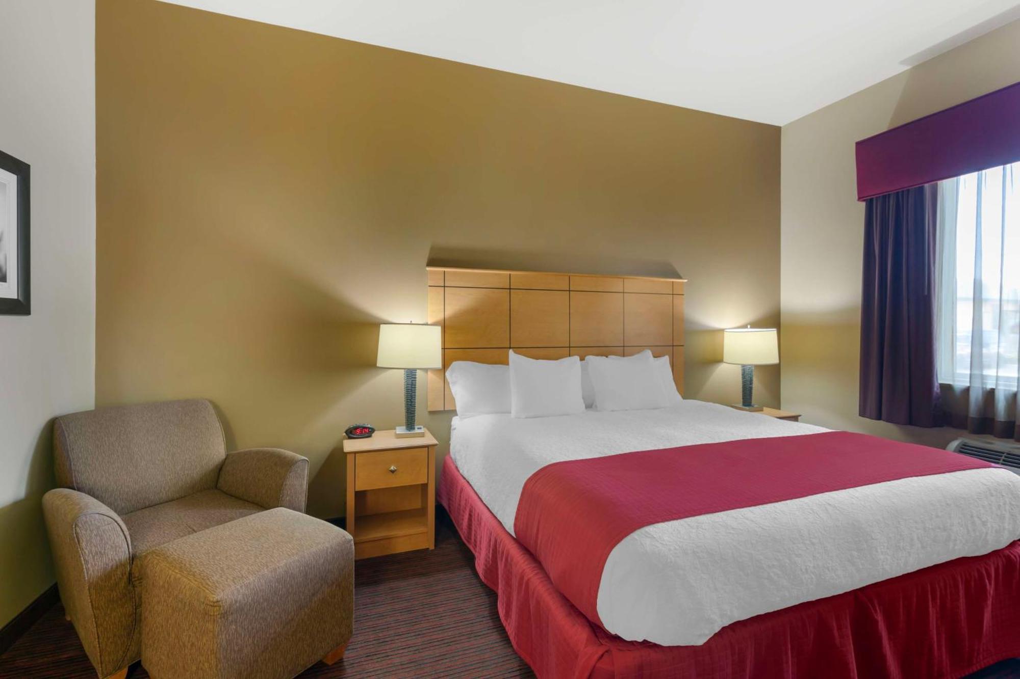 Best Western Golden Prairie Inn And Suites Sidney Eksteriør billede