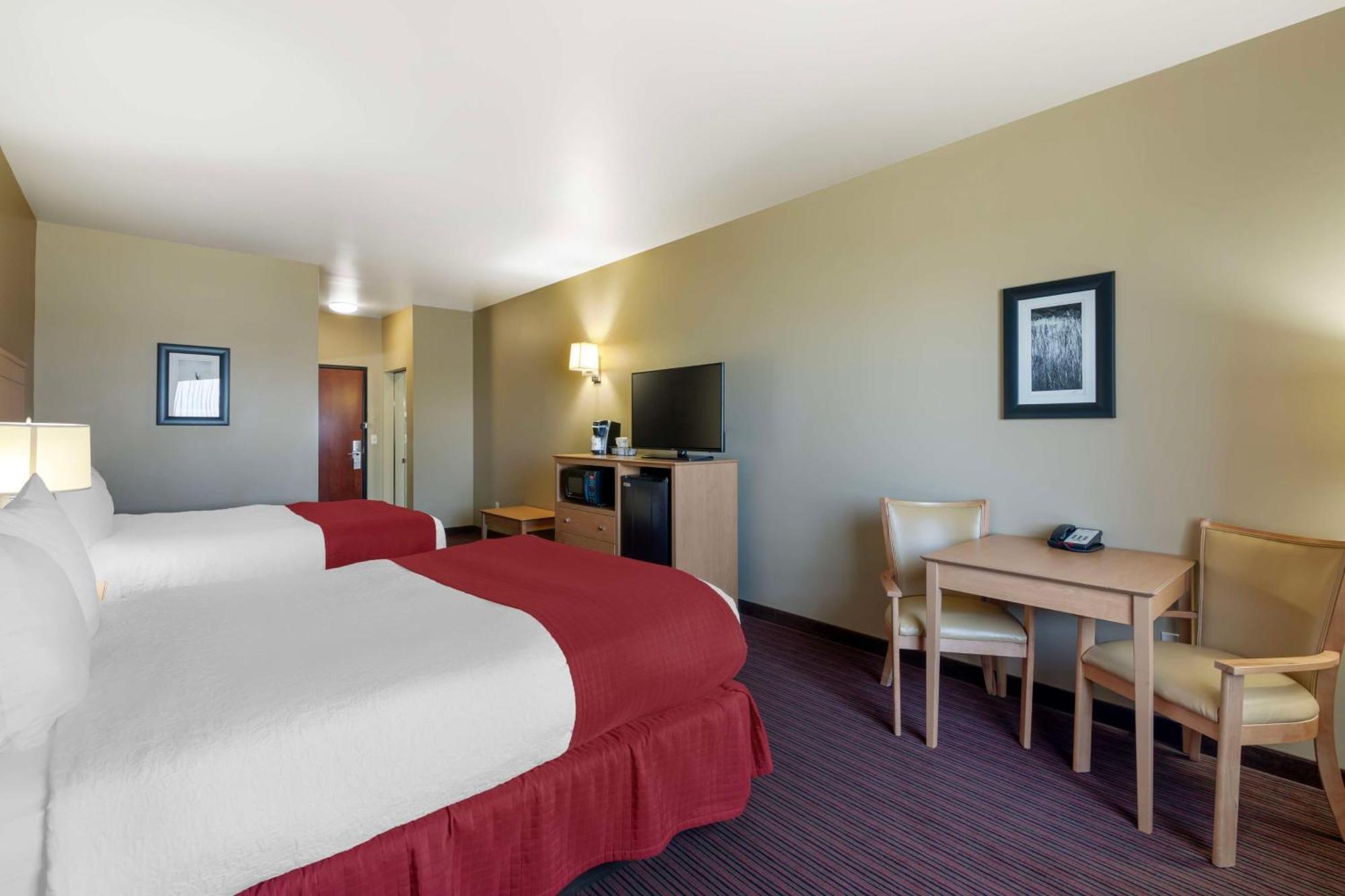 Best Western Golden Prairie Inn And Suites Sidney Eksteriør billede